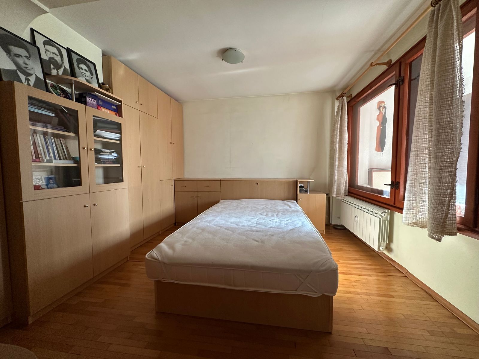 Преди — Хоумстейджинг (Home Staging) на апартамент в София – спалня
